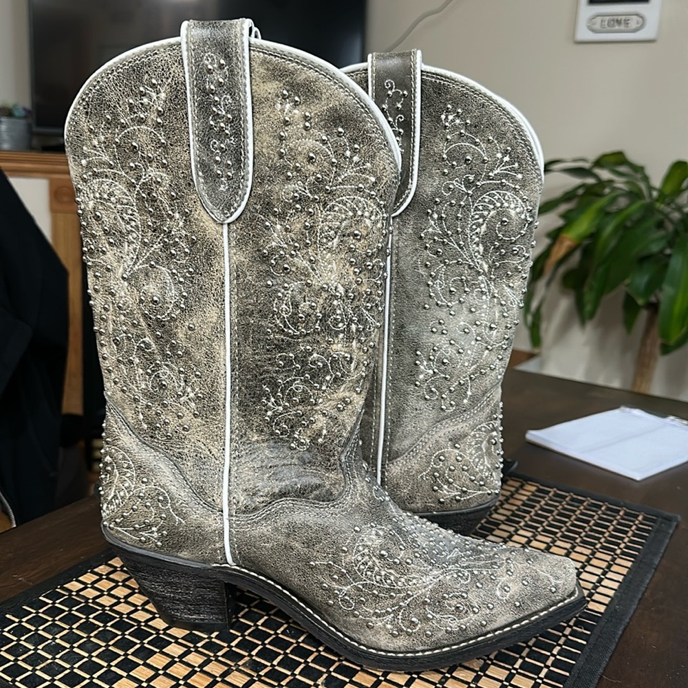 Silver Embellished Women's Western Boots